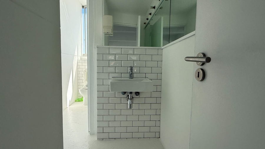 To Let Commercial Property for Rent in Gardens Western Cape